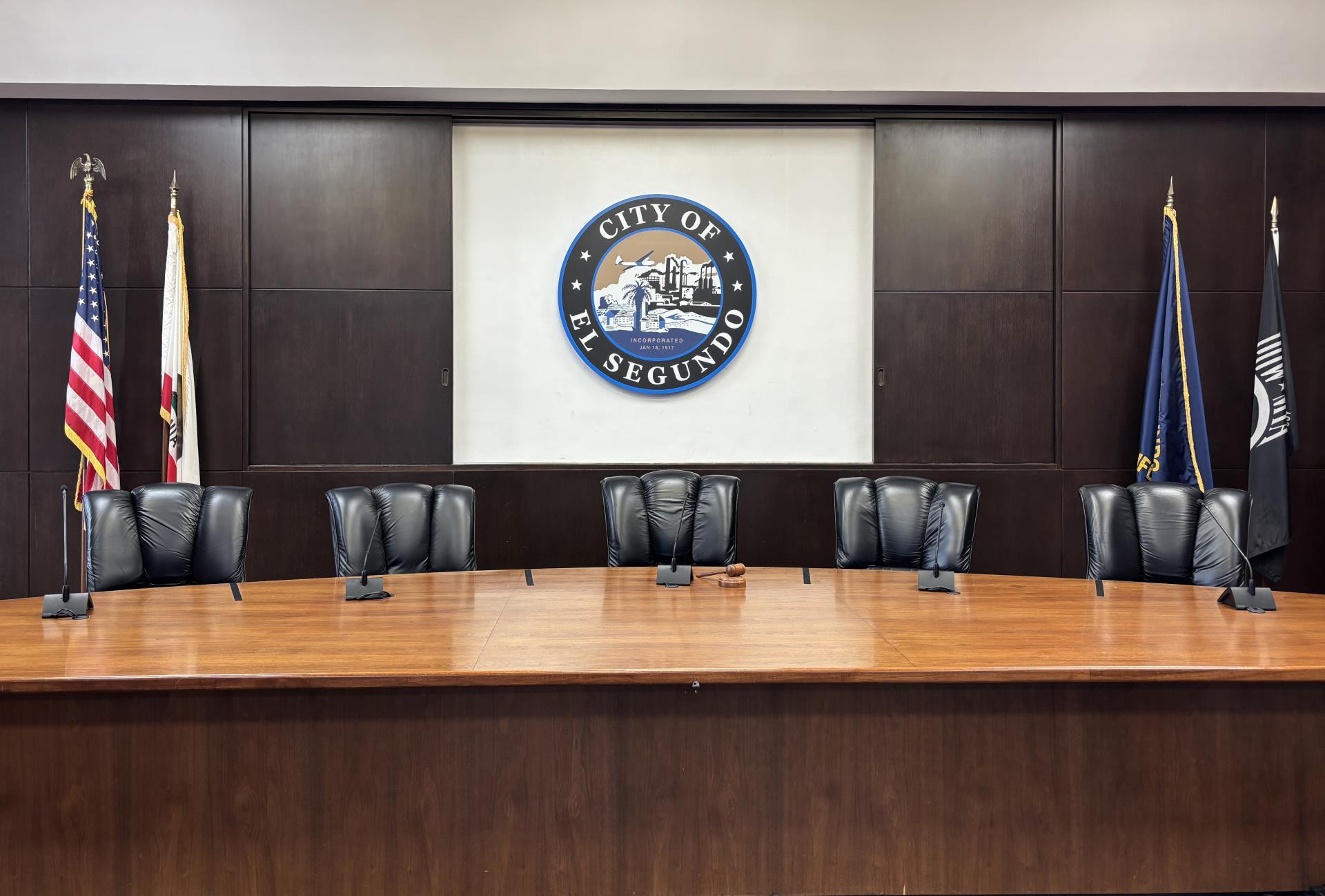 City Council Chambers 2025-12-02