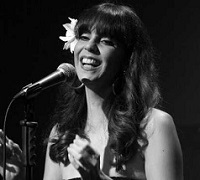 Photo of musician Lisa singing