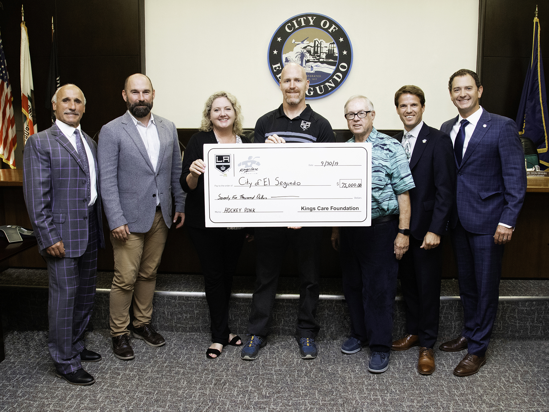 LA Kings Present $75,000 Donation